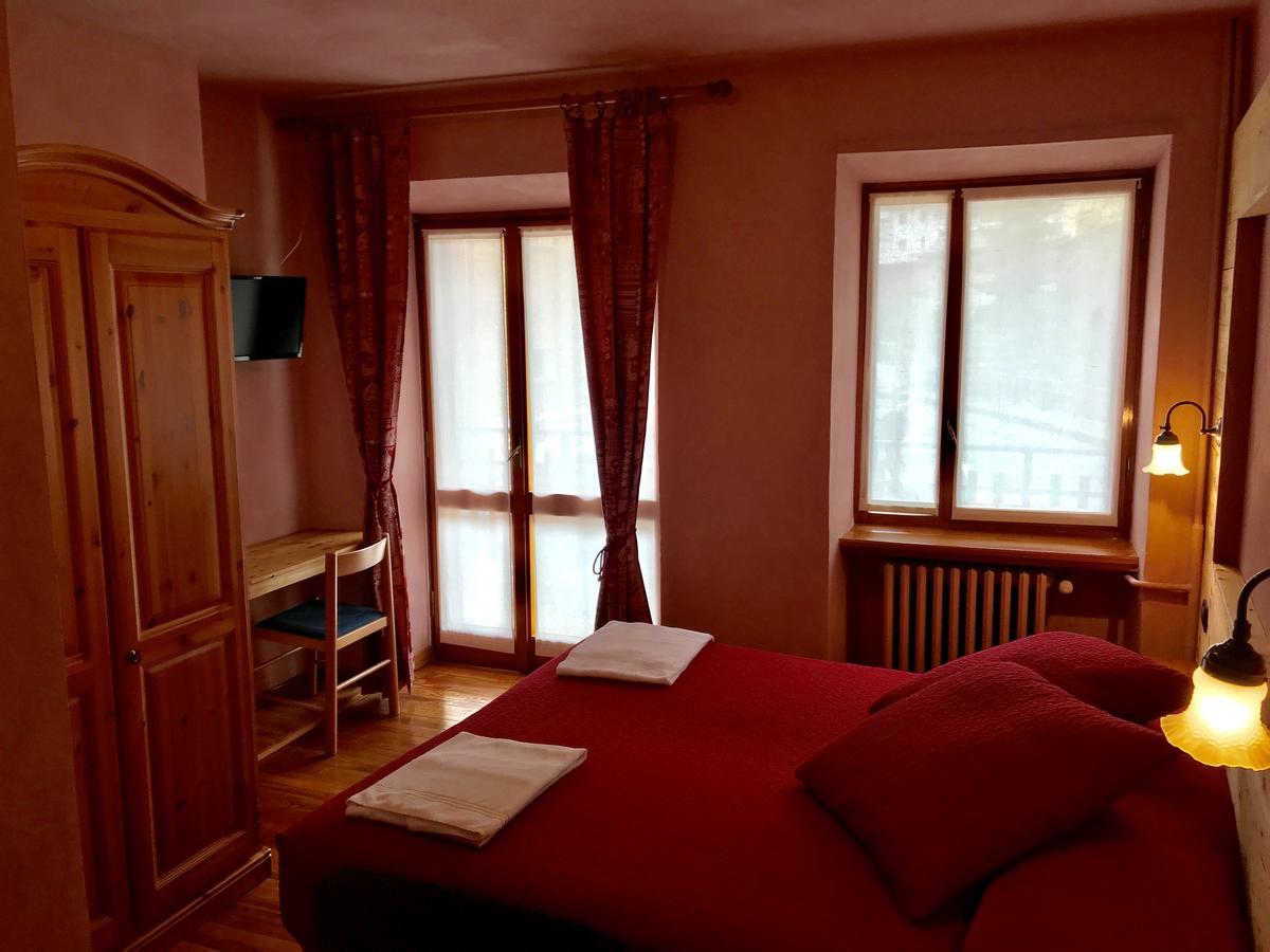 Albergo Club Alpino Crissolo Zewnętrze zdjęcie