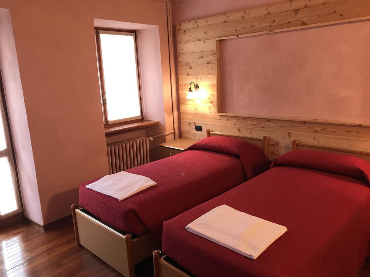 Albergo Club Alpino Crissolo Zewnętrze zdjęcie